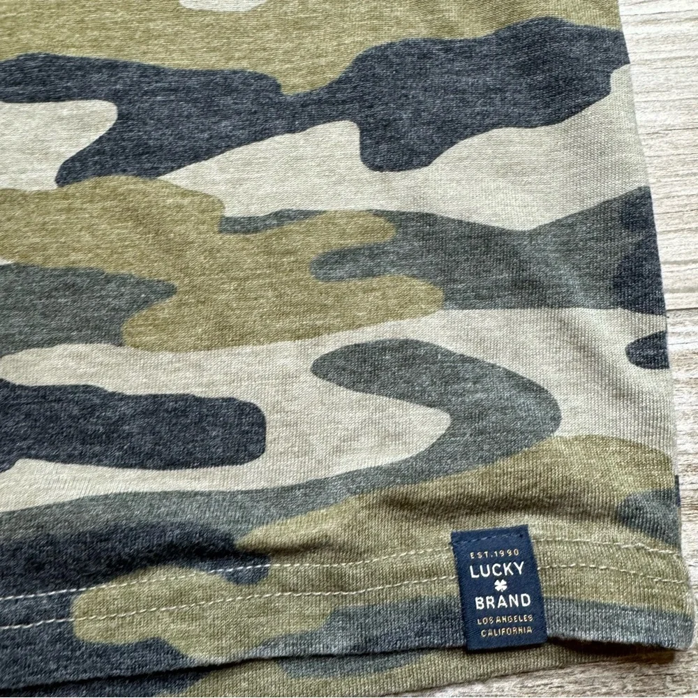 LUCKY Camo Shirt Size Men’s Medium - Picture 3 of 7